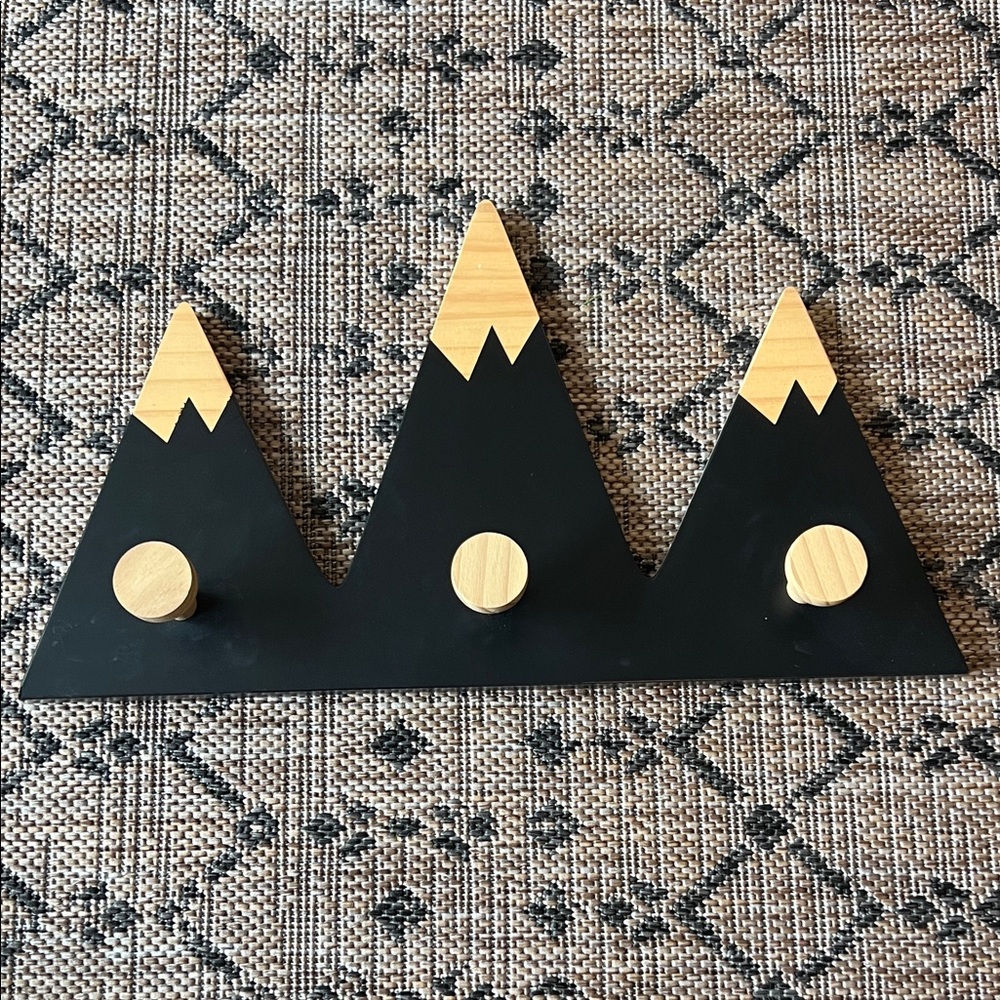 Target Black and Tan Mountain Wall Hooks